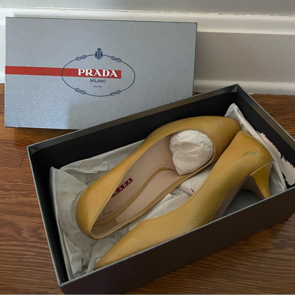 Prada Nude Heels, size 40